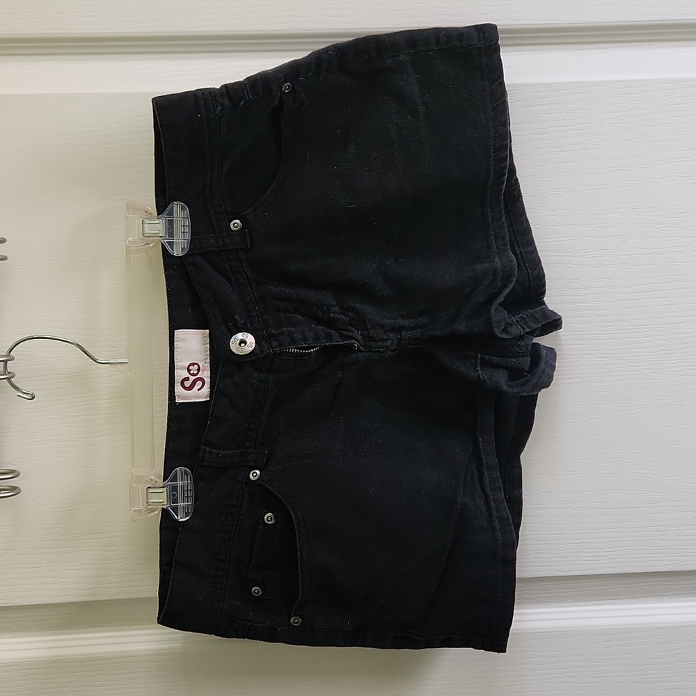Sz 11 shorts